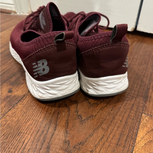 New Balance Men's Maroon Sneakers - Picture 4 of 6